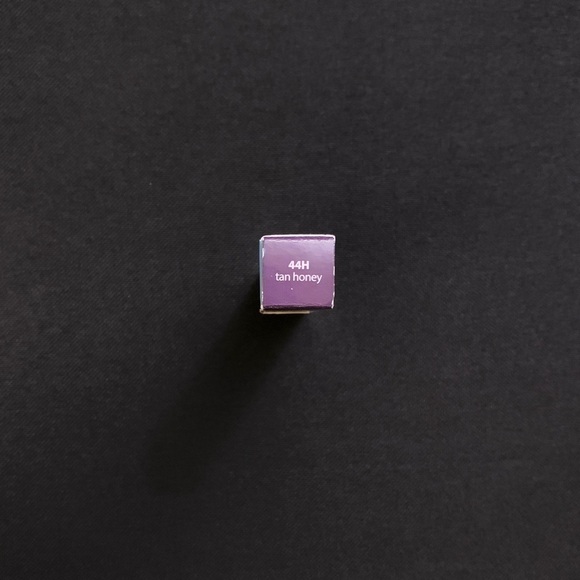 TARTE Tan Honey 44H Creaseless Creamy Concealer - Full Size .22 oz - Picture 3 of 4